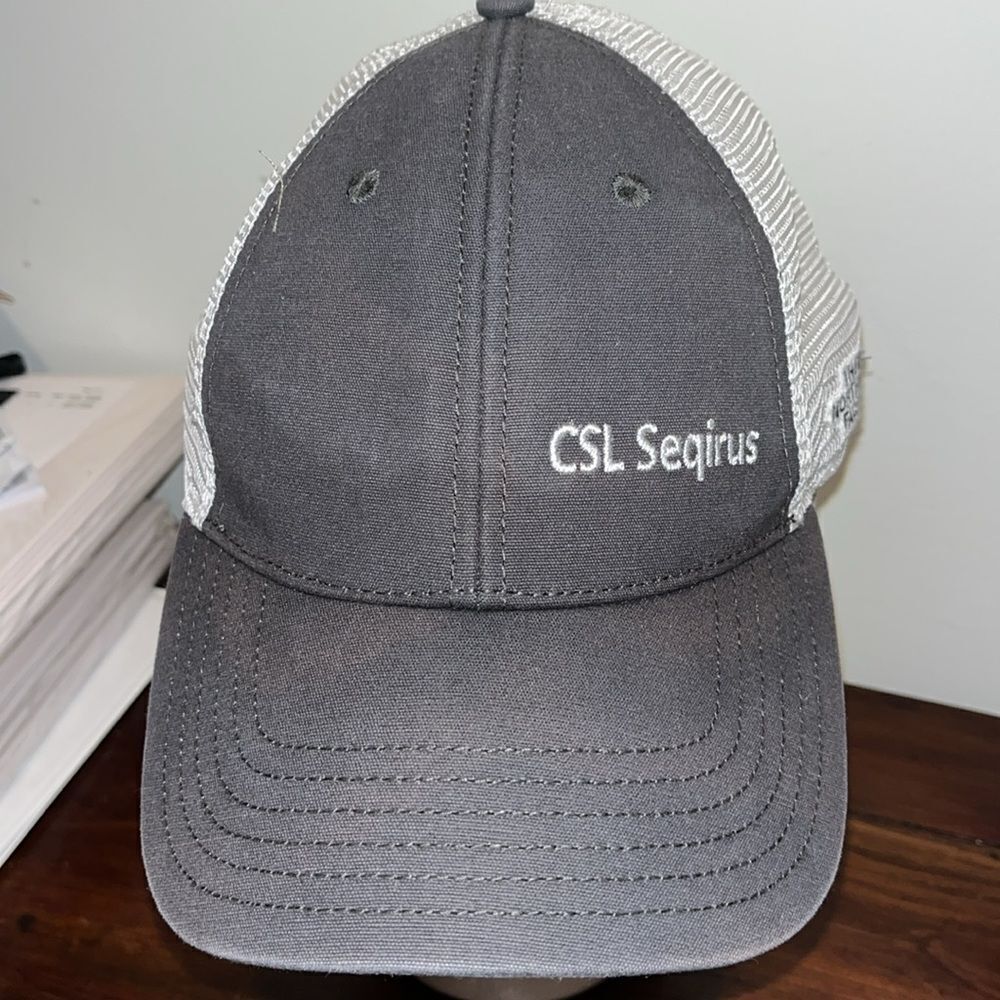 Old school North Face SnapBack mesh trucker low profile cap hat CSL Seqirus
